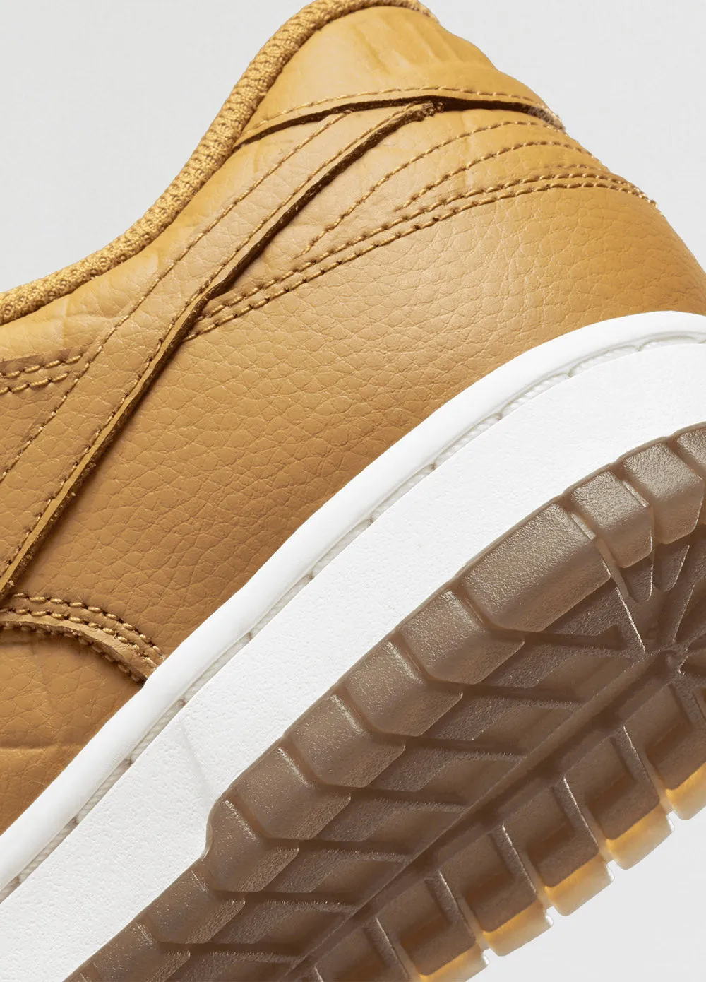 Dunk Low 'Quilted Wheat' Sneakers