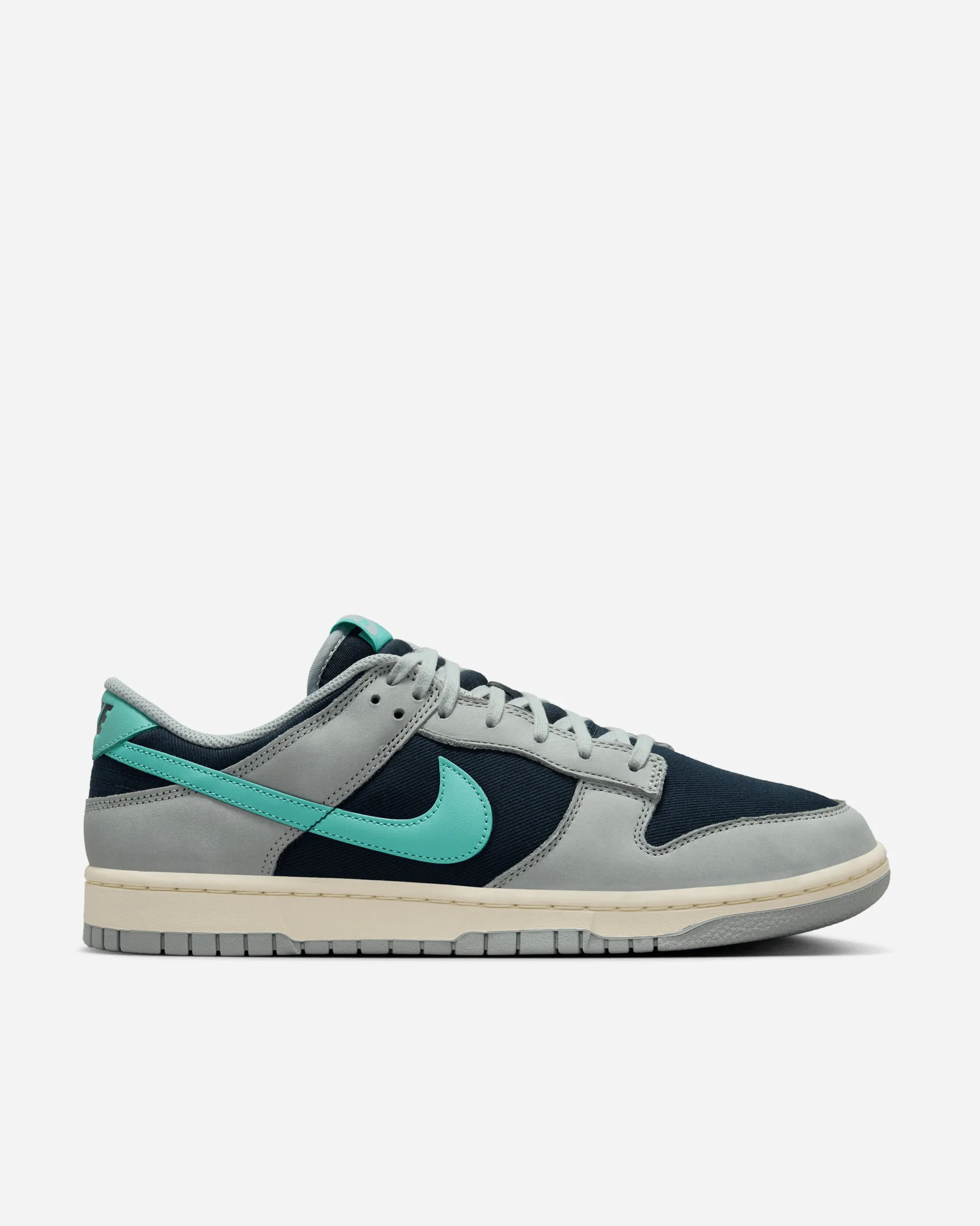 Dunk Low Retro PRM "Green Frost"