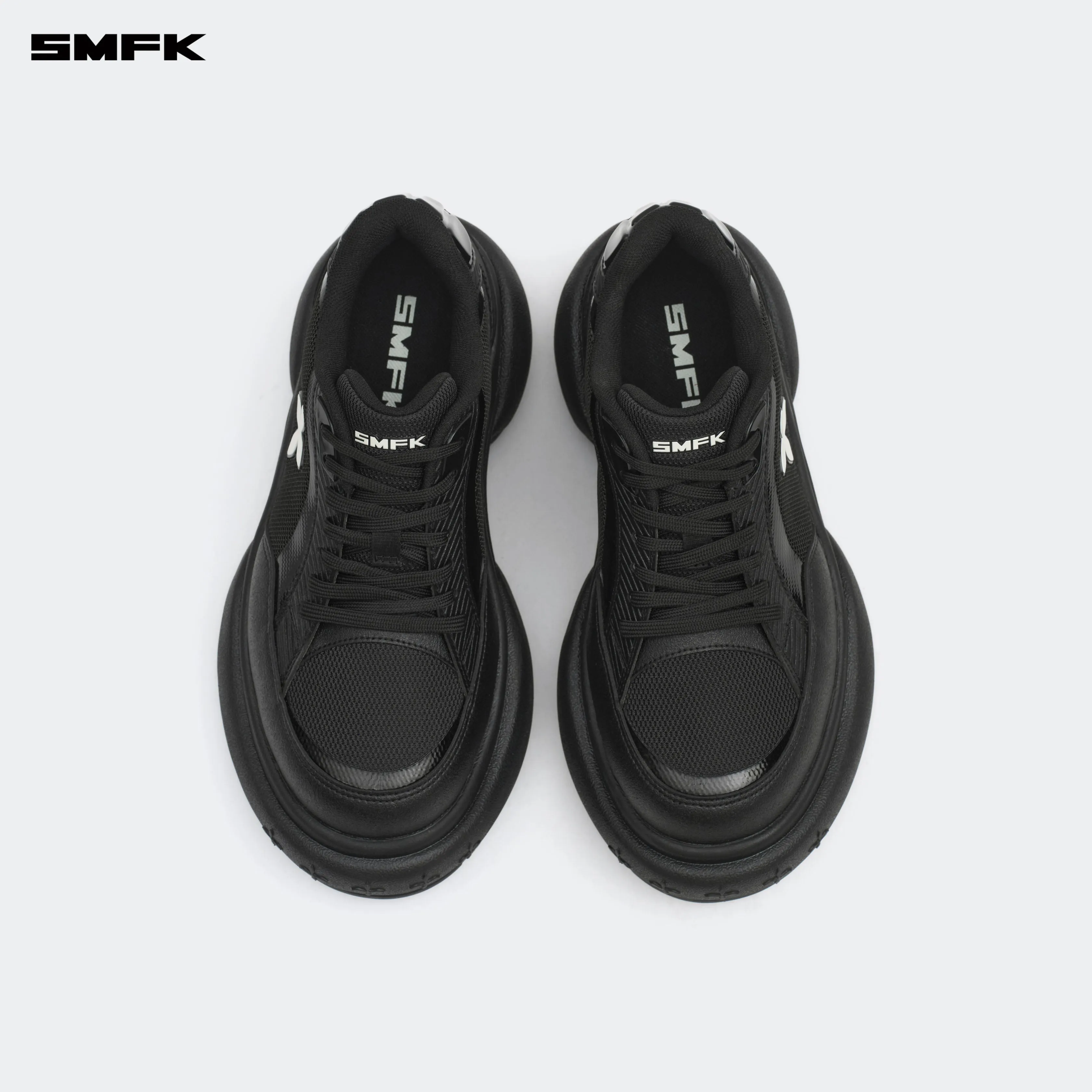 FUTURE RIPPLE Thick-soled Sneaker In Black