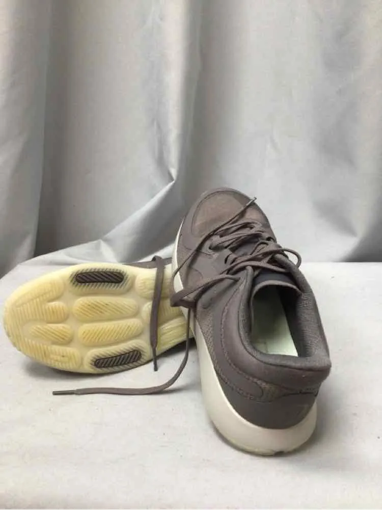 LULULEMON SIZE 8 Ladies SHOES