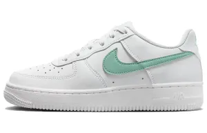 Nike Air Force 1 Low Women's Skateboarding Shoe - White/Green