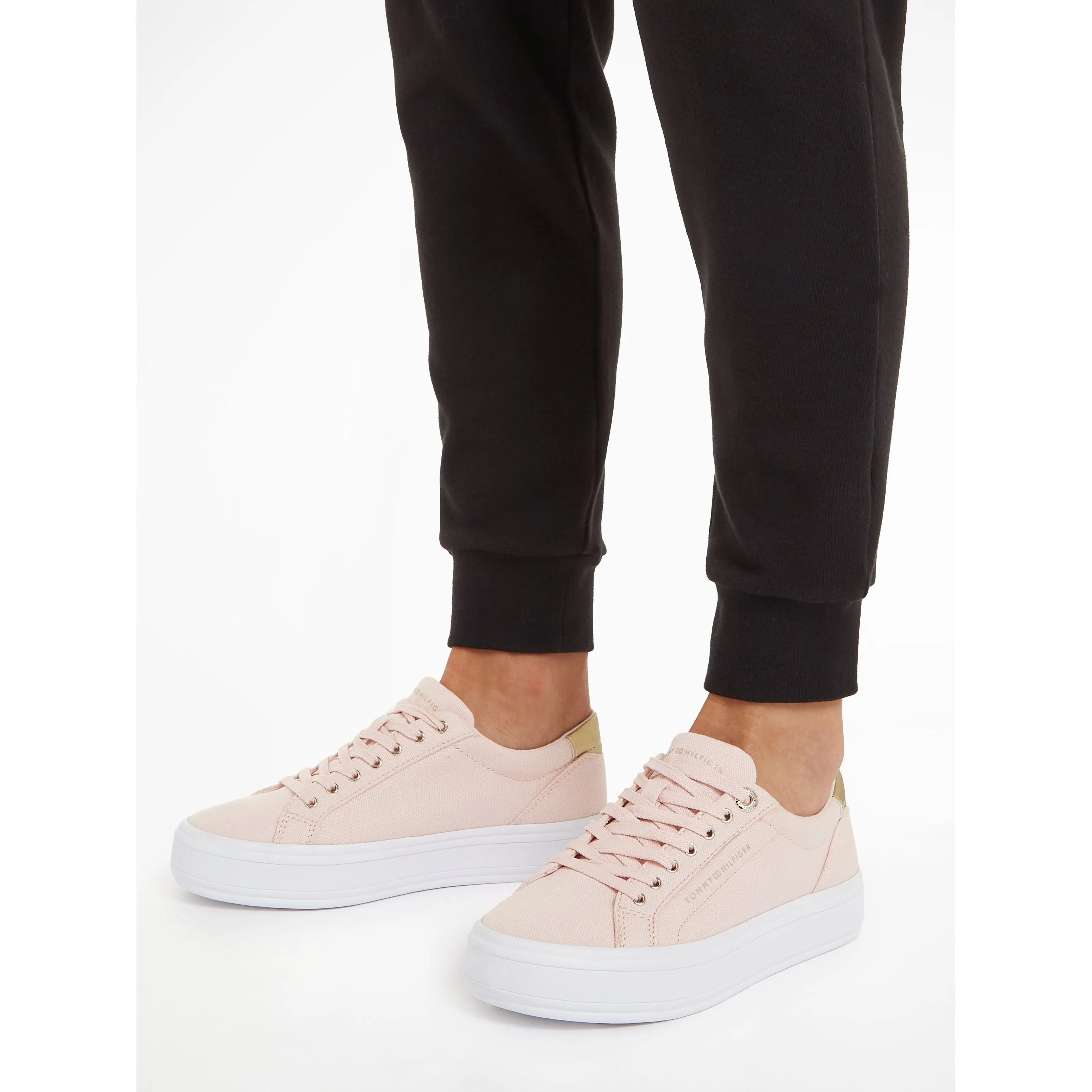 Tommy Hilfiger Womens Essential Vulc Canvas Sneaker Whimsy Pink