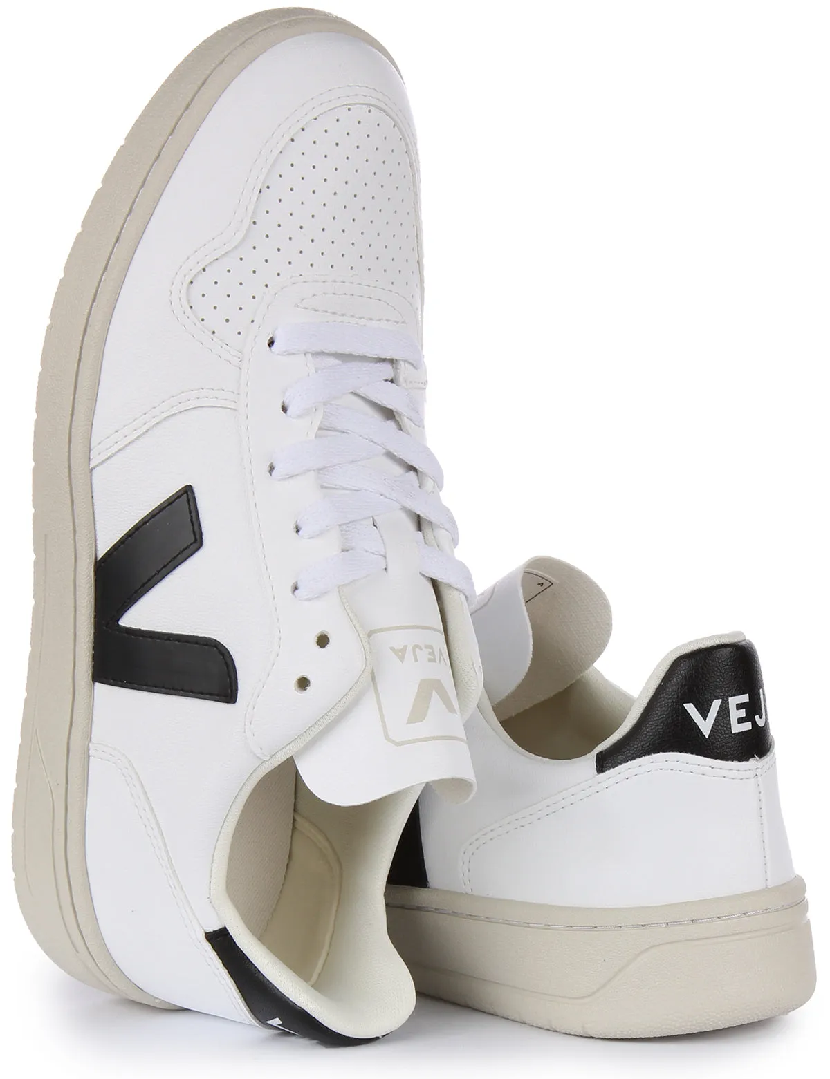 Veja V-10 Cwl In White Black For Men