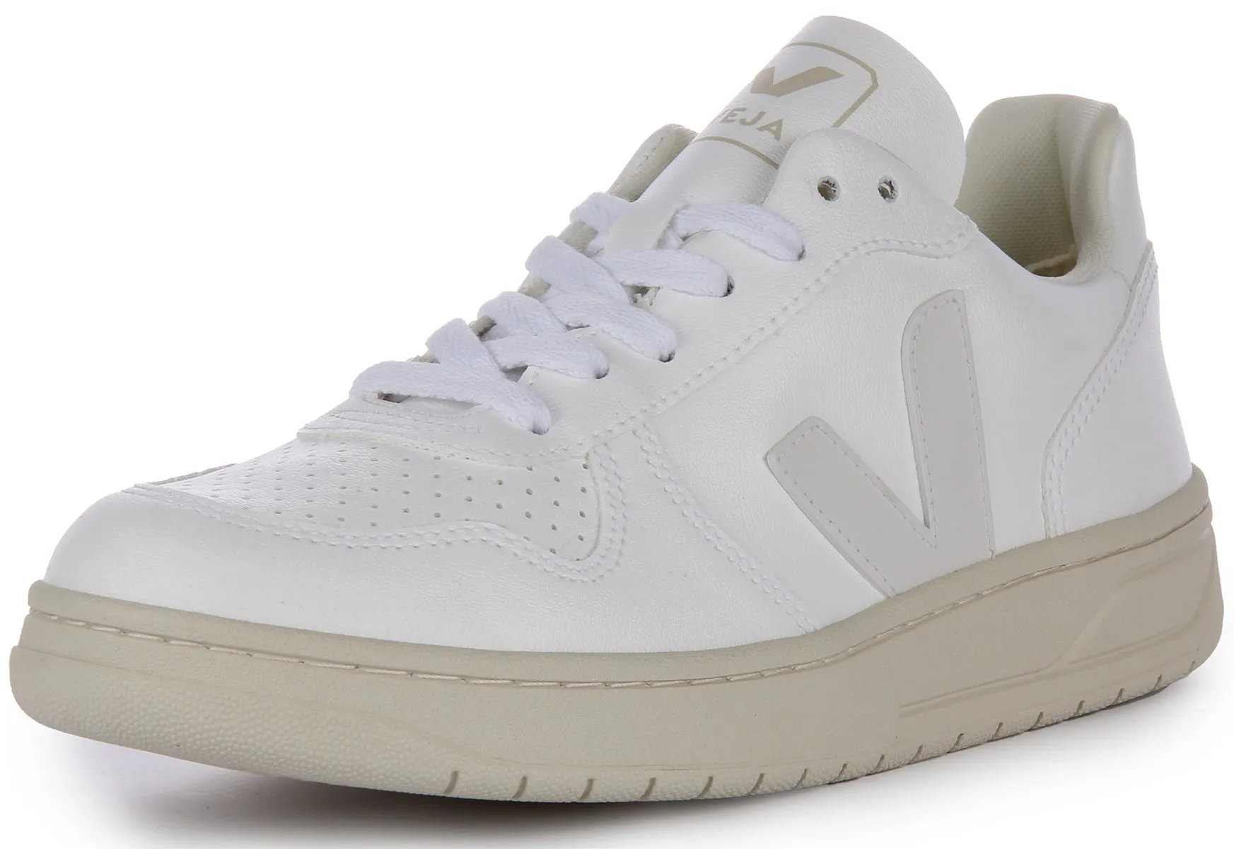 Veja V 10 CWL In White For Women