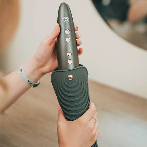 Vivitar Cut-the-Cord Cordless Rechargeable Auto Curler