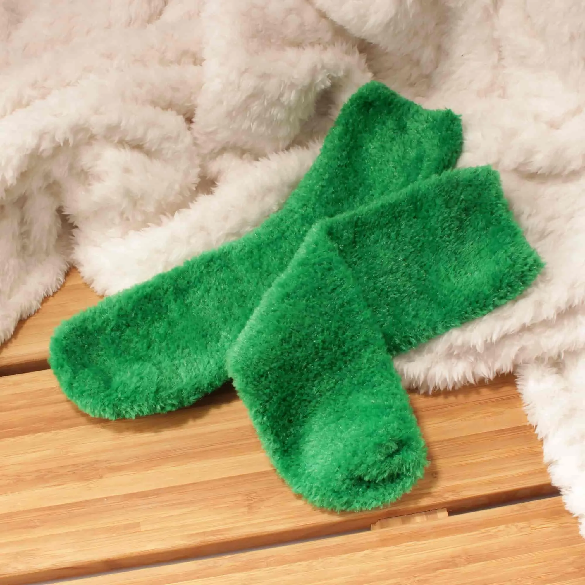 Women's Feather Light Fuzzy Socks